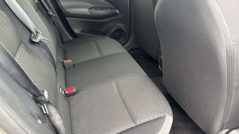 Nissan Juke 1.0 DiG-T 114 N-Connecta 5dr Petrol Hatchback